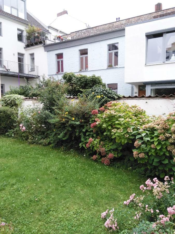 Altstadt Bonn Mit Eigenem Parkplatz Und Garten Eksteriør billede